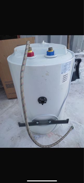 Бойлер 50 л, электрический, в хорошем состоянии