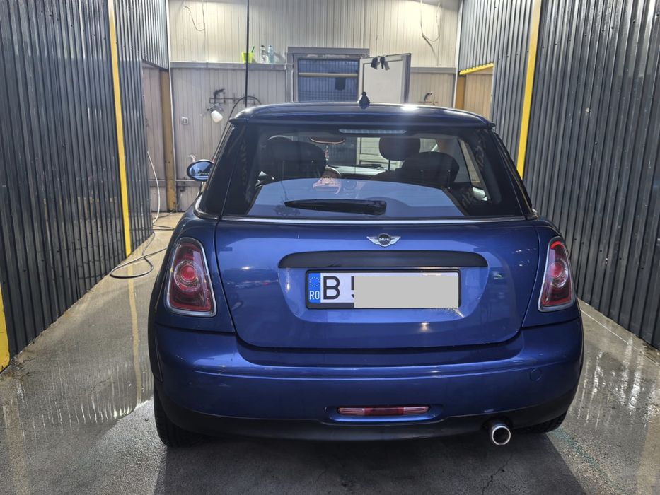 Mini Cooper One 2013