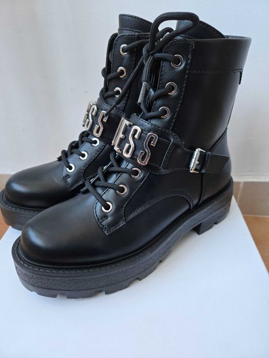 Дамски боти Guess