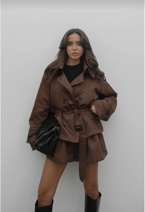 Комплект шлифер и къси панталонки