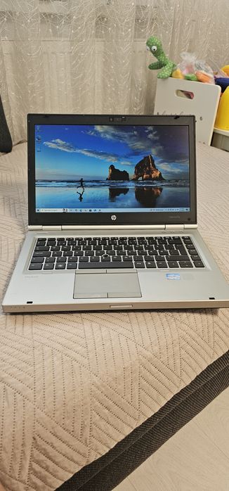 Laptop gaming școala efactura HP i5 ram 8Gb ssd video 2Gb Windows 10