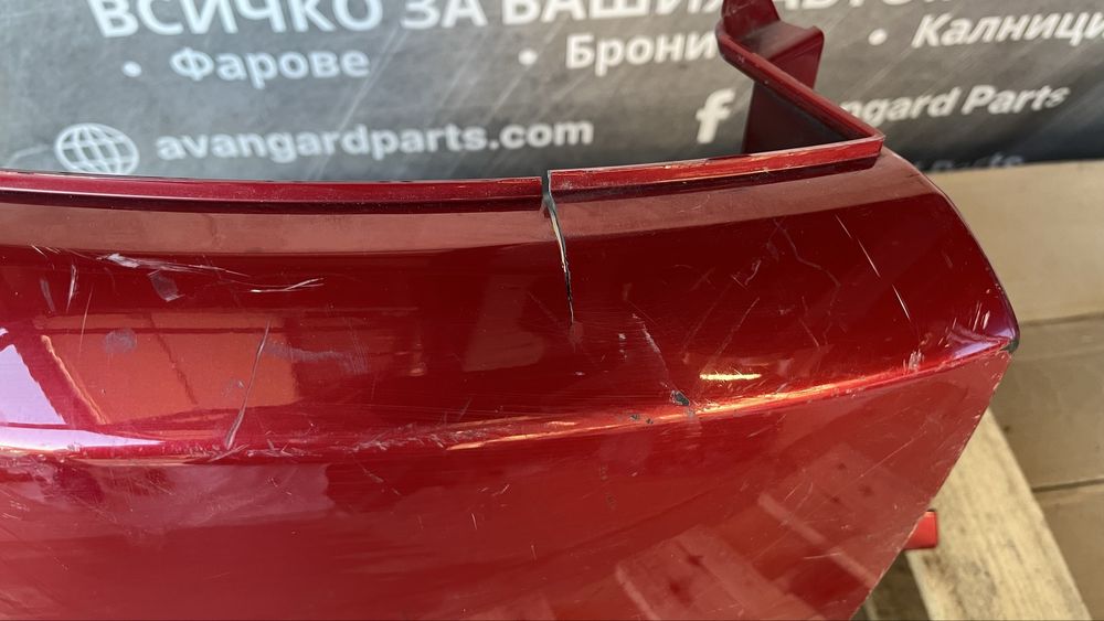 2 броя десен и 3 броя ляв ъгъл от задна броня Range Rover Evoque L538