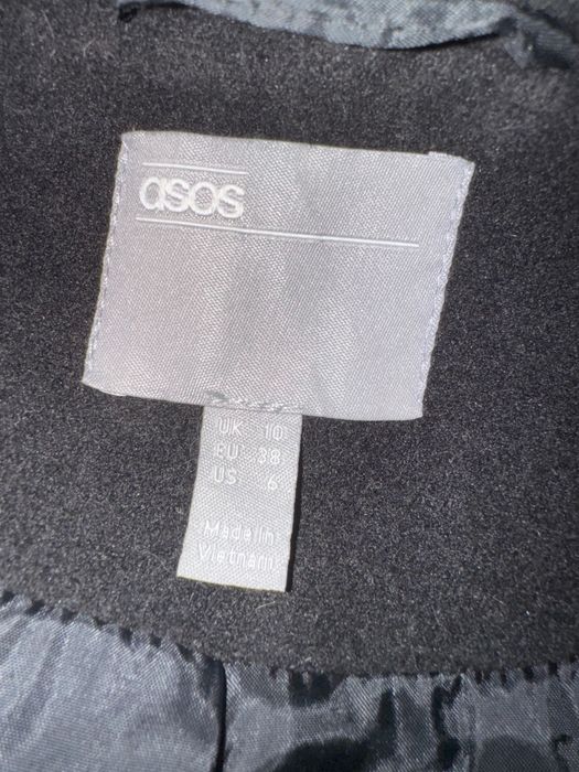ASOS черно палто с цип