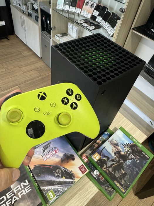 consolă Xbox Series X cu CD, 1TB SSD, garanție: 6 luni