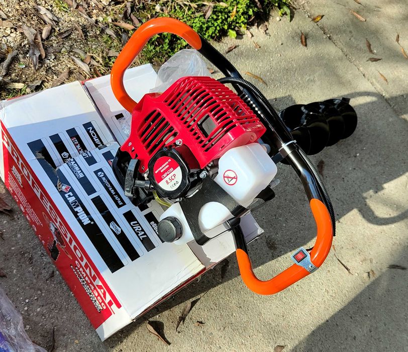 Motoburghiu Campion GT 8.CP Freze 10+15+30cm!Livrare 30lei/3 Burghie!