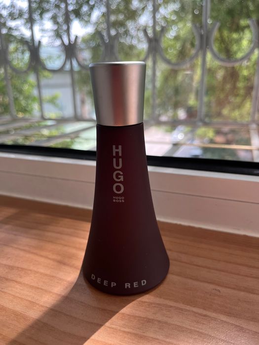 Духи женские Hugo Boss Deep Red. Оригинал
