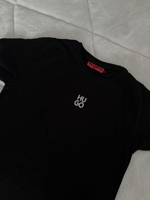 Тениска Hugo.