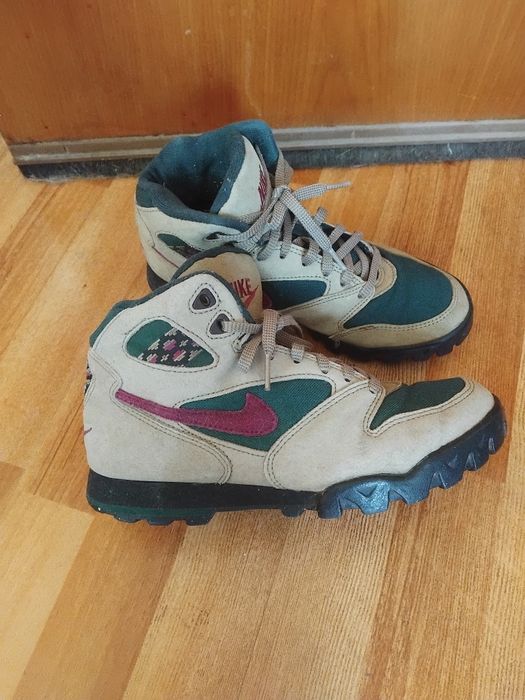 Nike трисезонни дамски боти