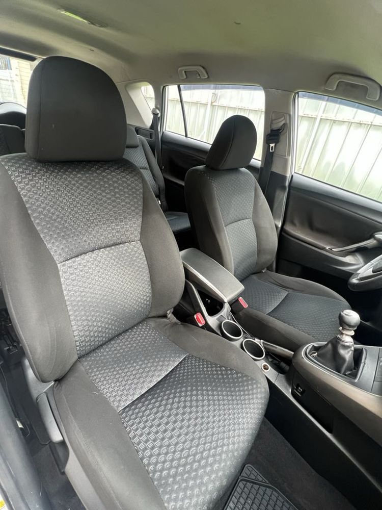 Toyota Verso 2.2