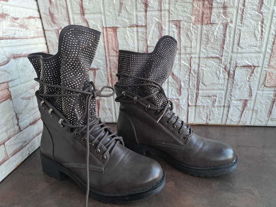 дамски ботуши,зимни обувки,боти,кубинки номер38