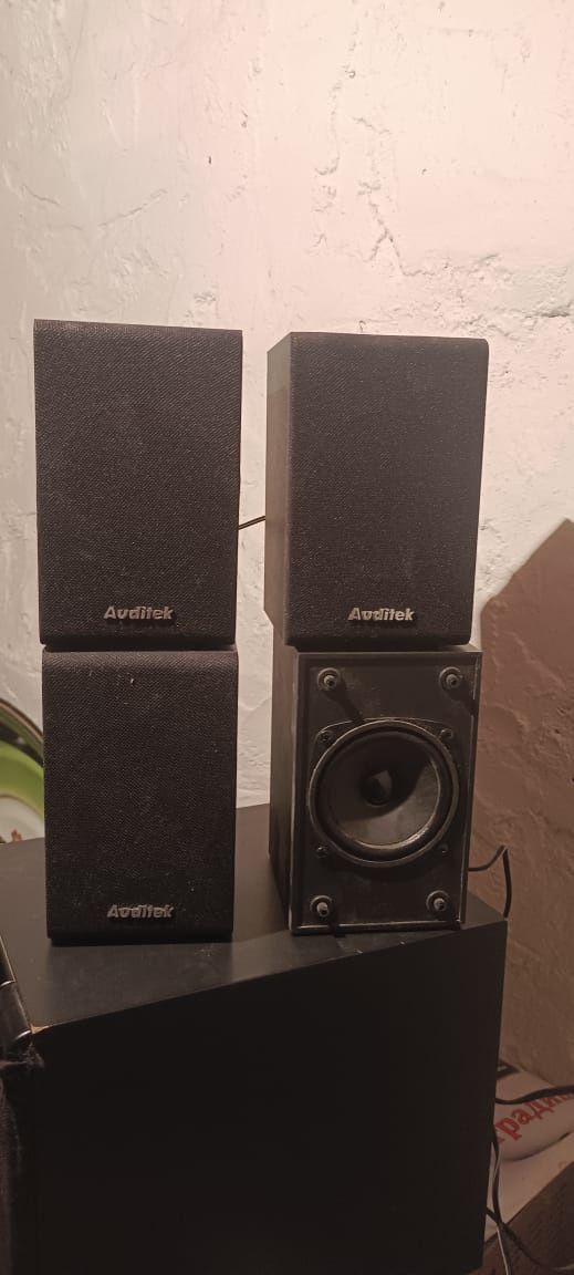 Продам сабвуфер с колонками Audiotek