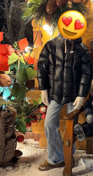 Продаю куртку Найк