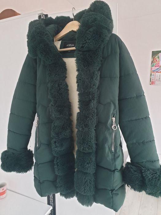 Дамско спорно яке