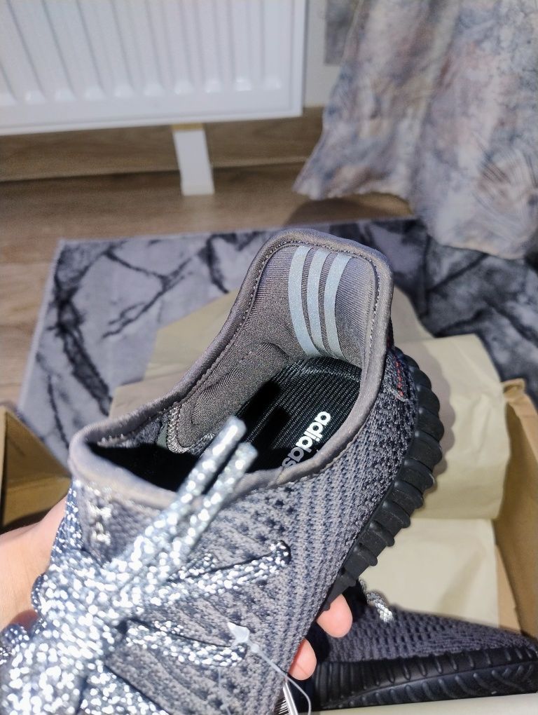 Adidas Yeezy boost 350