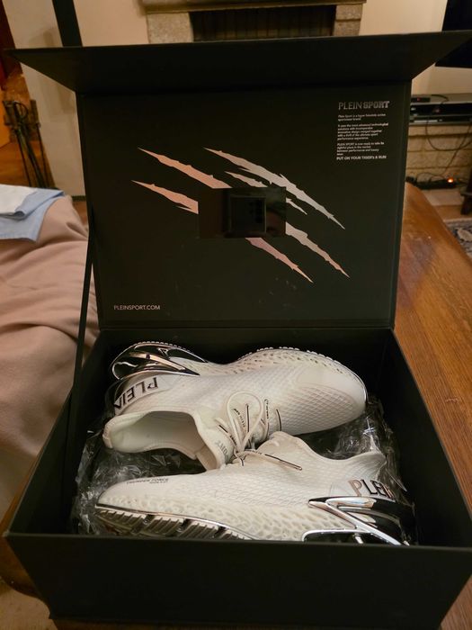 PLEIN SPORT оригинални маратонки размер 42