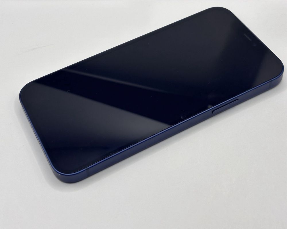 iPhone 12 blue  Neverloked  94 % Bateria