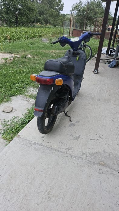 Vând scuter piaggio free