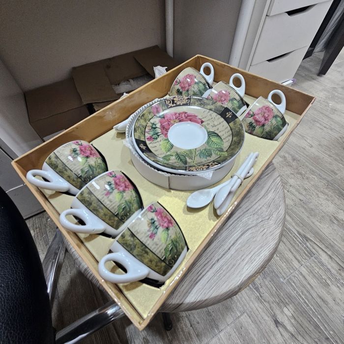 Кафен сервиз чисто нов