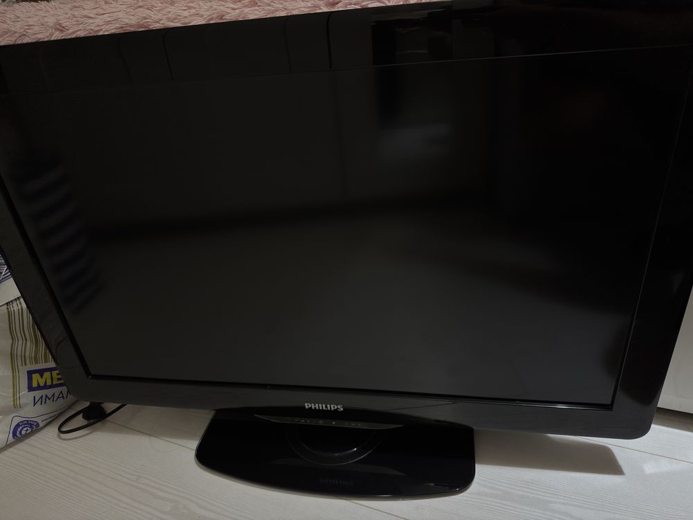 Телевизор Philips 32PFL4606H/56