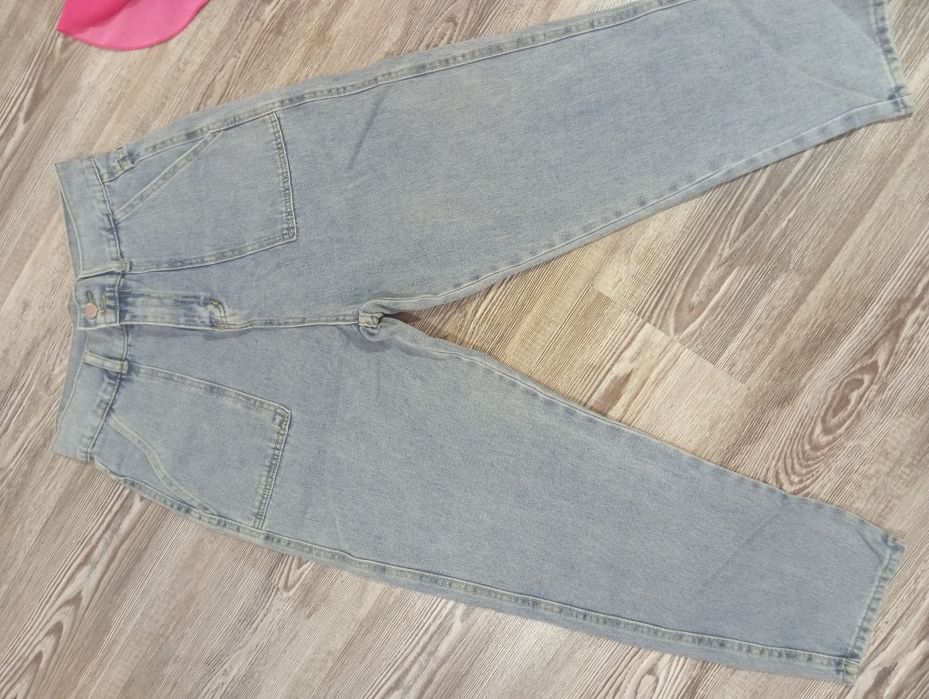 Два лота по 10 лв