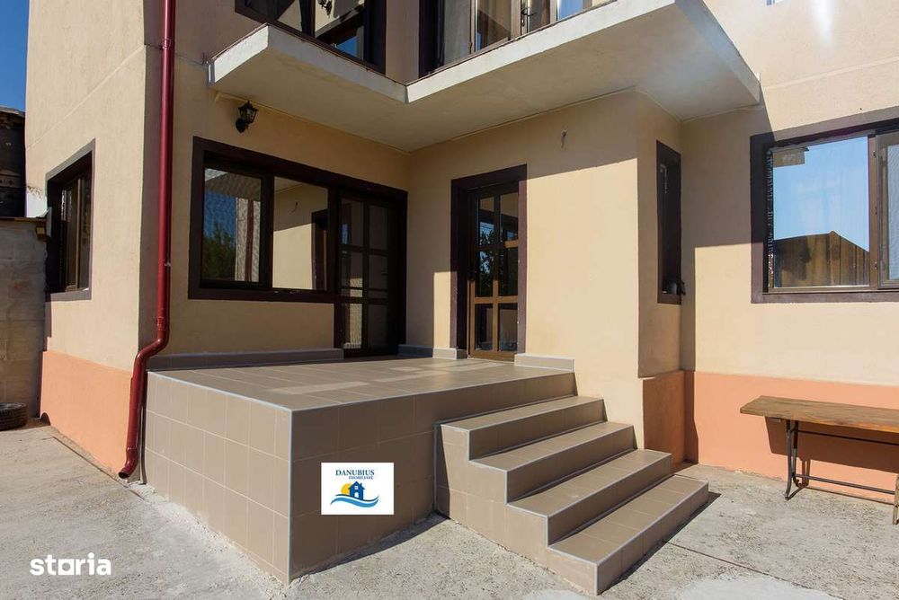 Vila de vanzare 6 camere in oras pret 200000neg