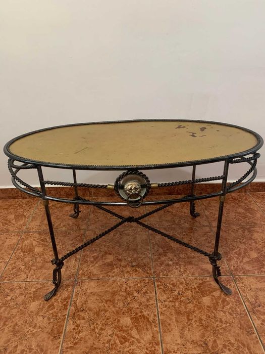 Masa de exterior din fier