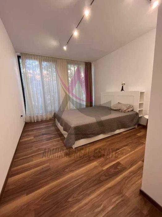 Дава се под наем Двустаен апартамент в Варна, Център - 55 кв.м за 700 € - Снимка #3