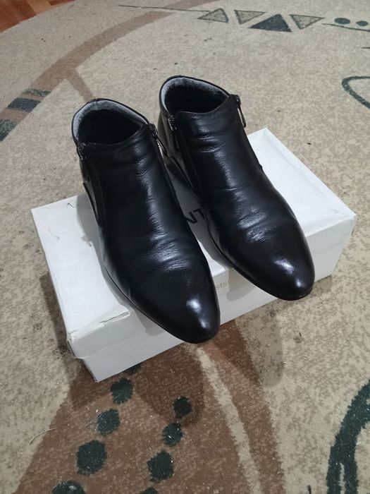 Продаётся мужская обувь