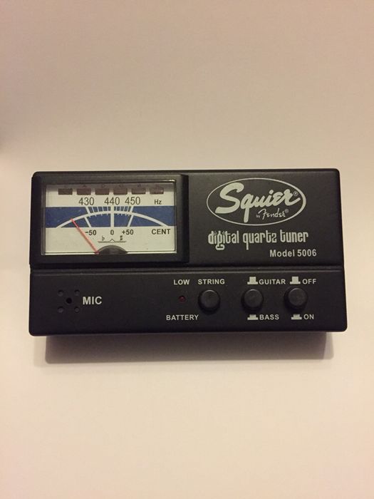 Tuner chitara Squier by Fender