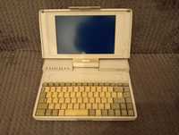 Laptop calculator retro vintage Toshiba