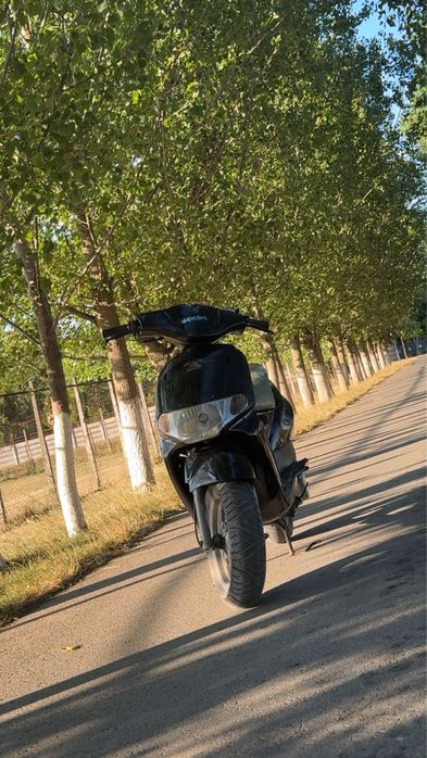 Scuter piaggio (nam acte)