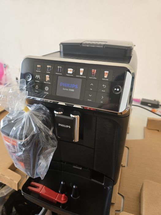 Espressor Philips seria 5500 LatteGo Ep5541.50