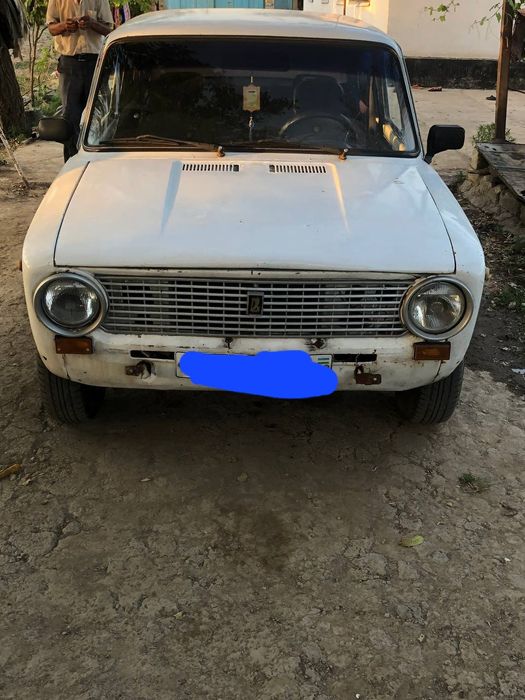 Vaz 2101 gaz benzinda yuradi  video  registrarori bor yil 1977