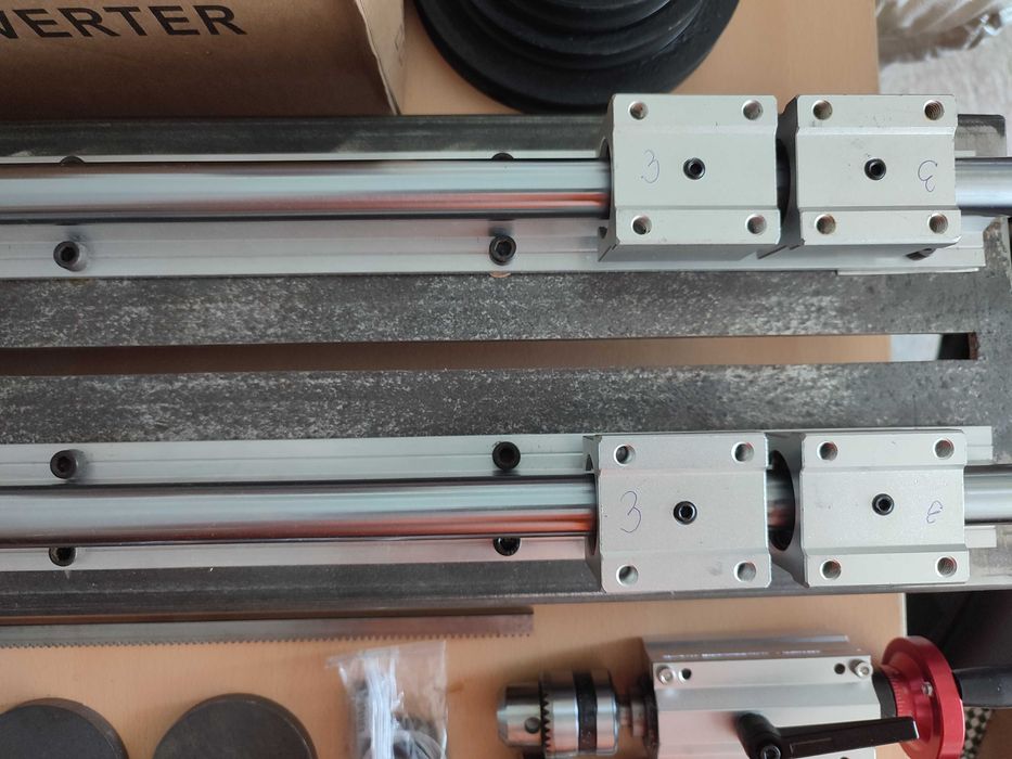 Продавам части за направа на струг