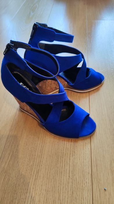 Ефектни дамски сандали 37