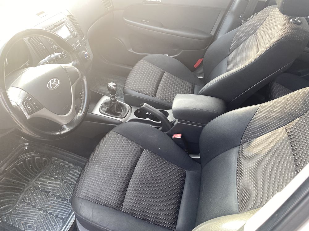 Vand Hyundai i30 1.6 Benzina An 2008