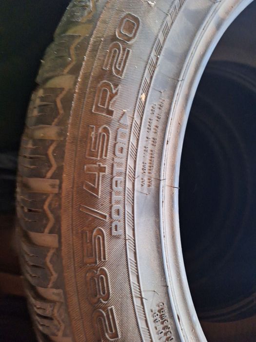 Зимни Гуми Nokian TYRES 285/45/20