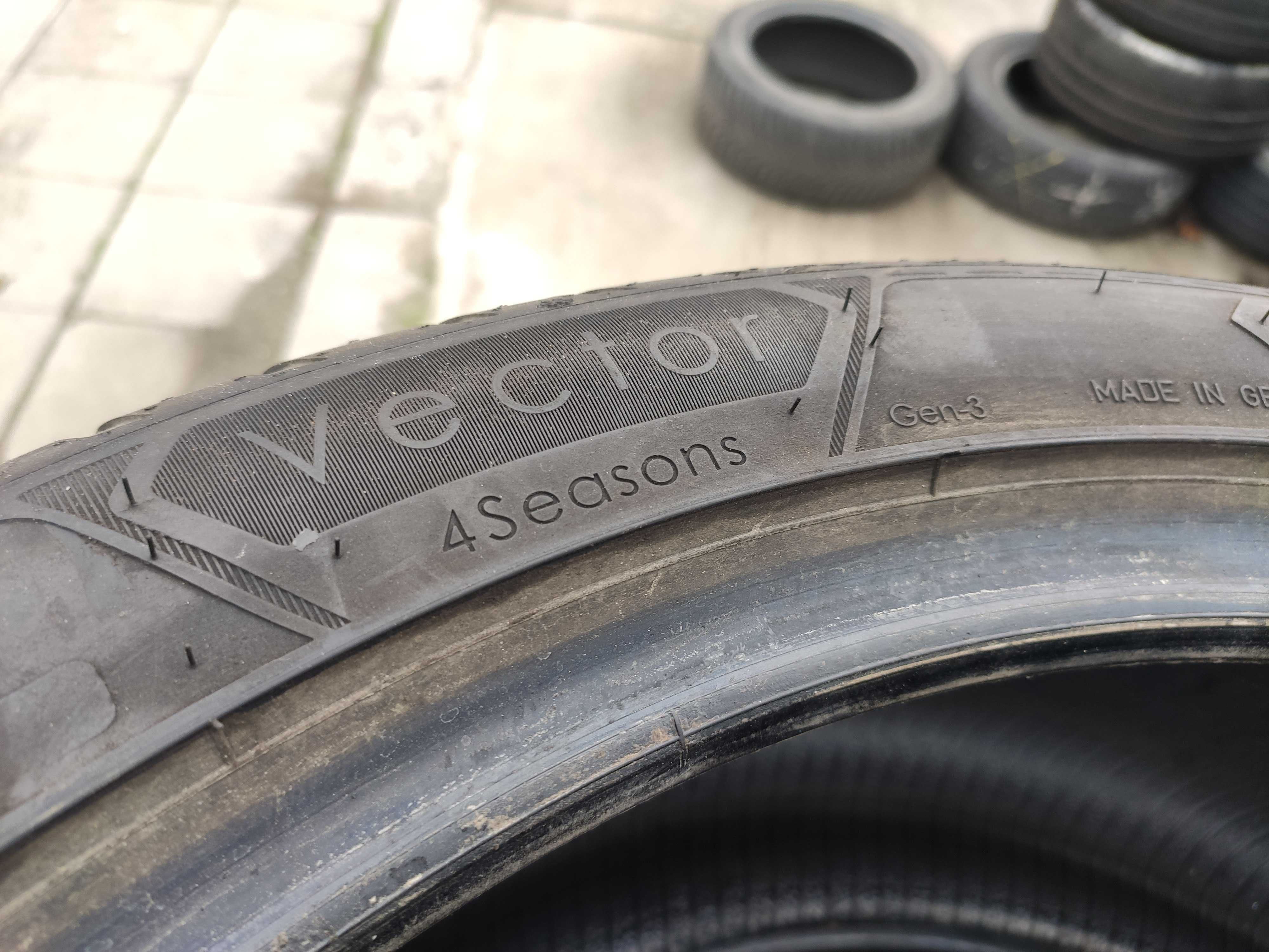 2бр Всесезонни гуми 245 45 20 - Goodyear - DOT 2022