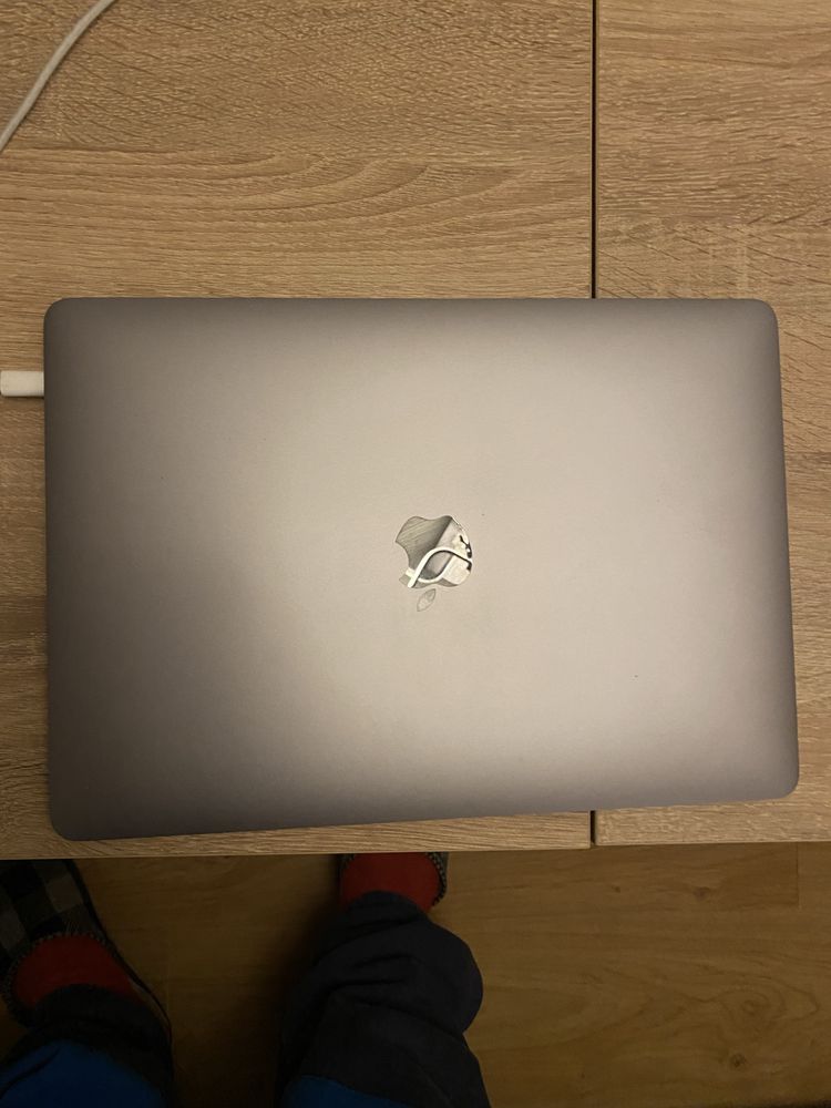 Mac book pro като нов