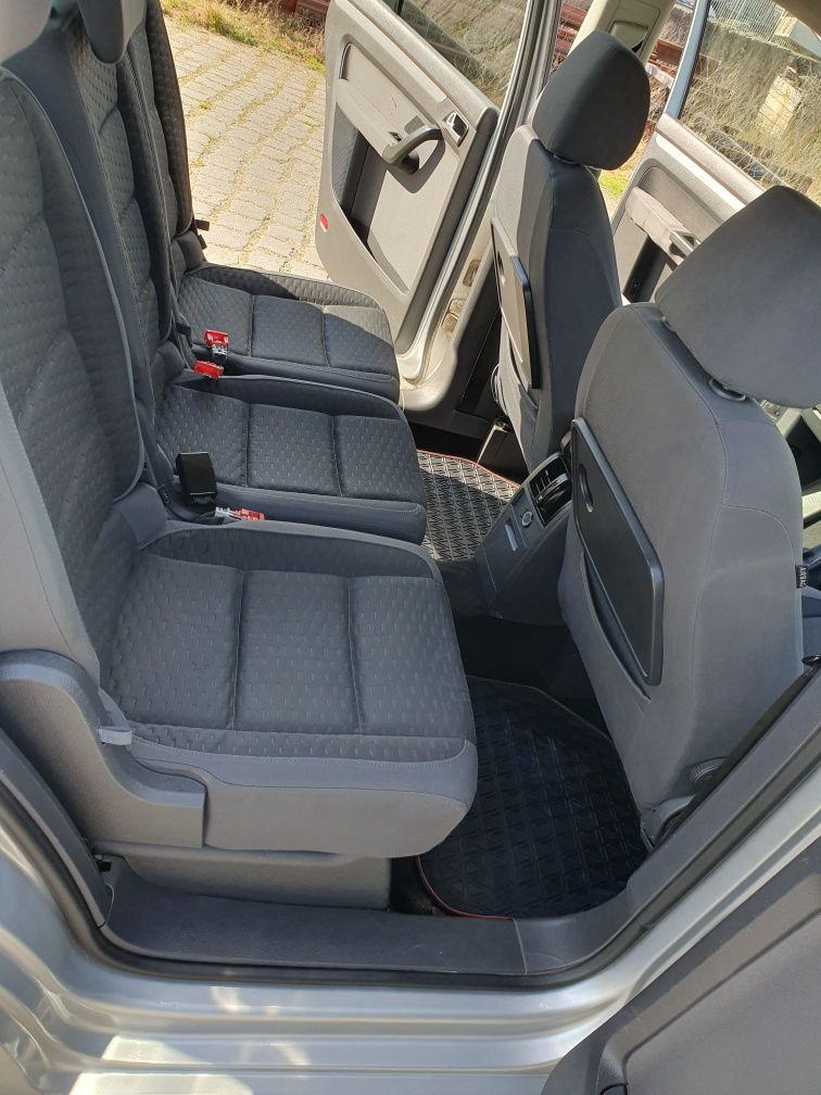 Propietar Vând Volkswagen touran 1.9 tdi an 2008 acte valabile
