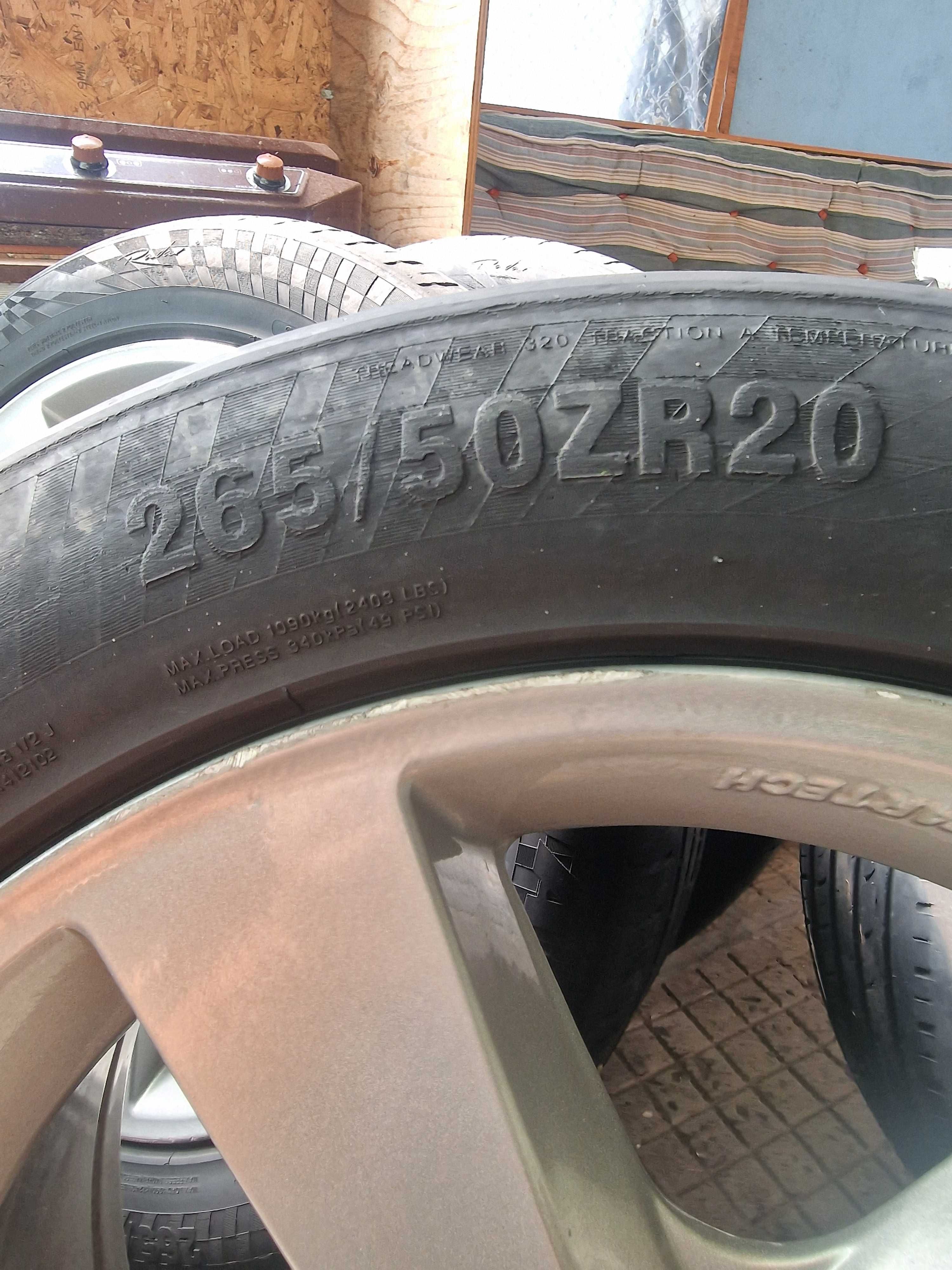 Продавам джанти с гуми за jeep grand cherokee wk 5x127