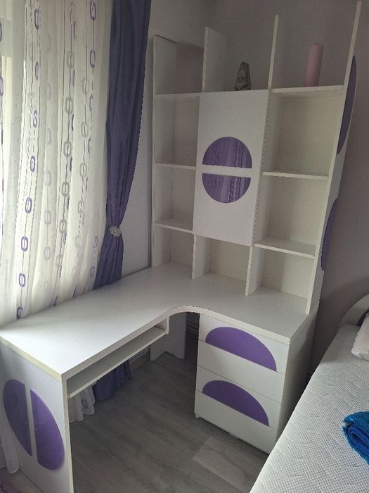 De vanzare birou si noptiera