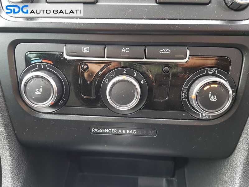 Panou Comanda AC Clima Climatronic cu Incalzire Scaune VW Golf 6 2008 - 2014