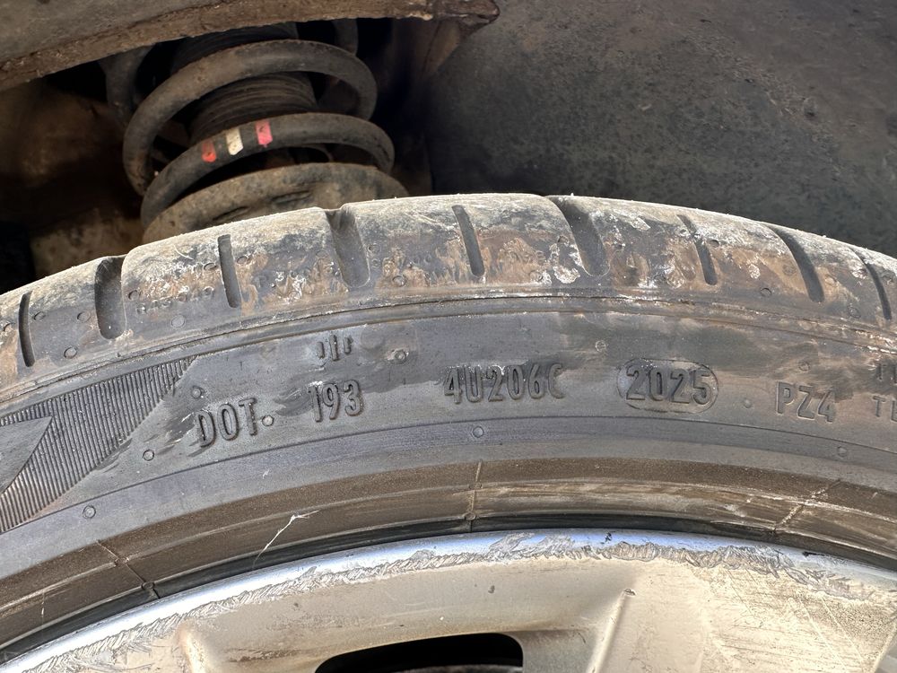 Джанти 18 5х112 с чисто нови летни гуми pireli