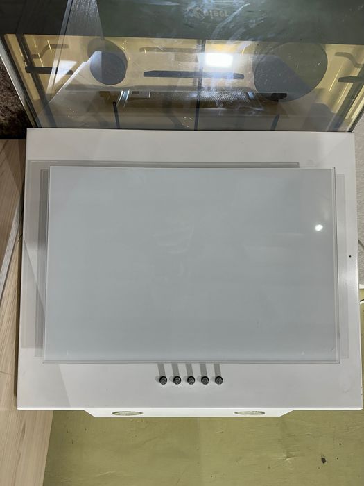 Продам вытяжку для кухни