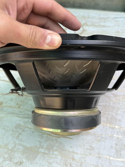 Продается сабвуфер