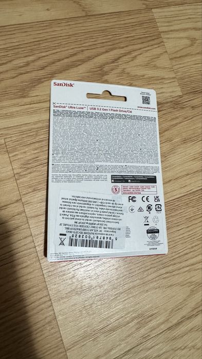 Sandisk ultra luxe  64 gb nou SIGILAT !