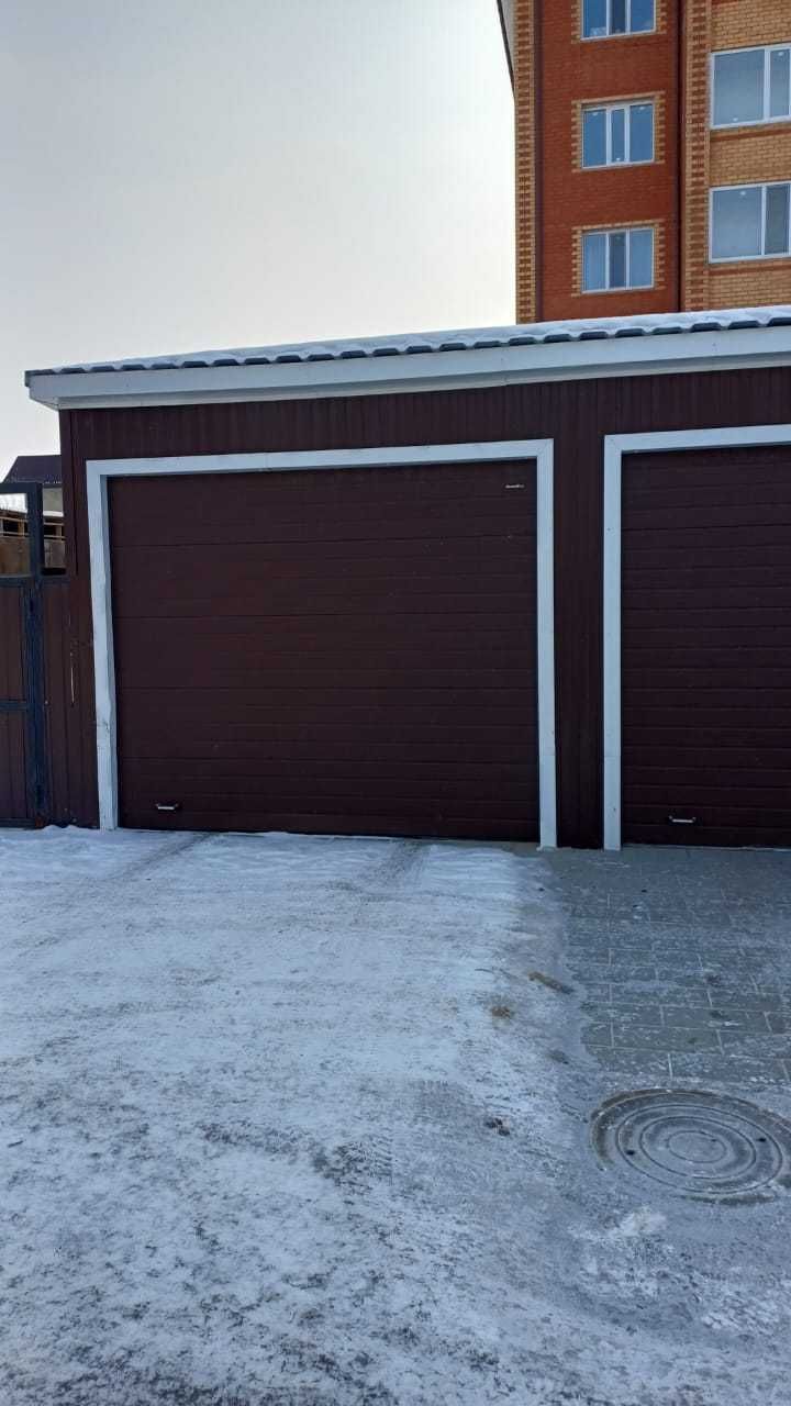 Продам гараж в районе КСК, во дворе нового дома