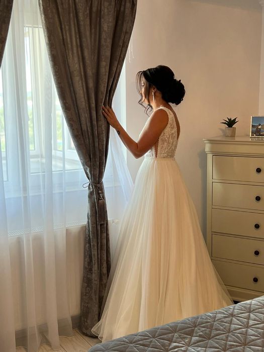 Rochie mireasa cu trena
