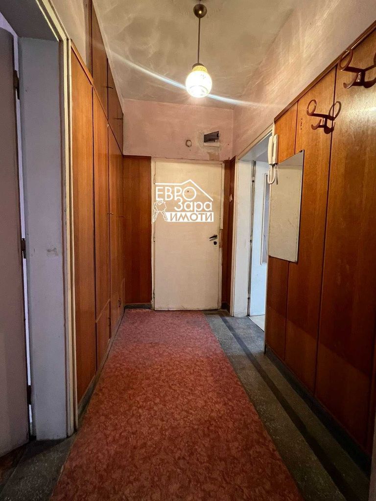Продава се Тристаен апартамент в Стара Загора, Аязмото - 70 кв.м за 1215 €/кв.м - Снимка #3